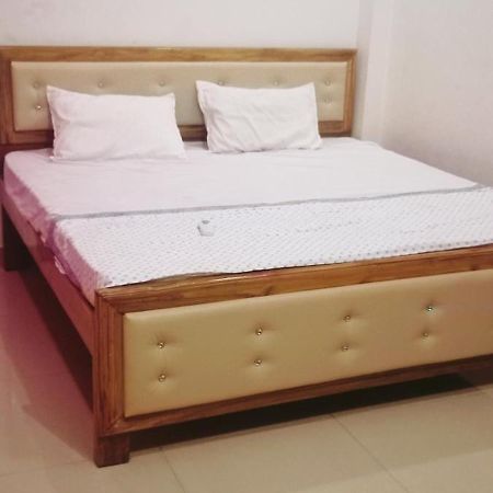 Maa Savitri Gest House Hotel Ayodhya Kültér fotó