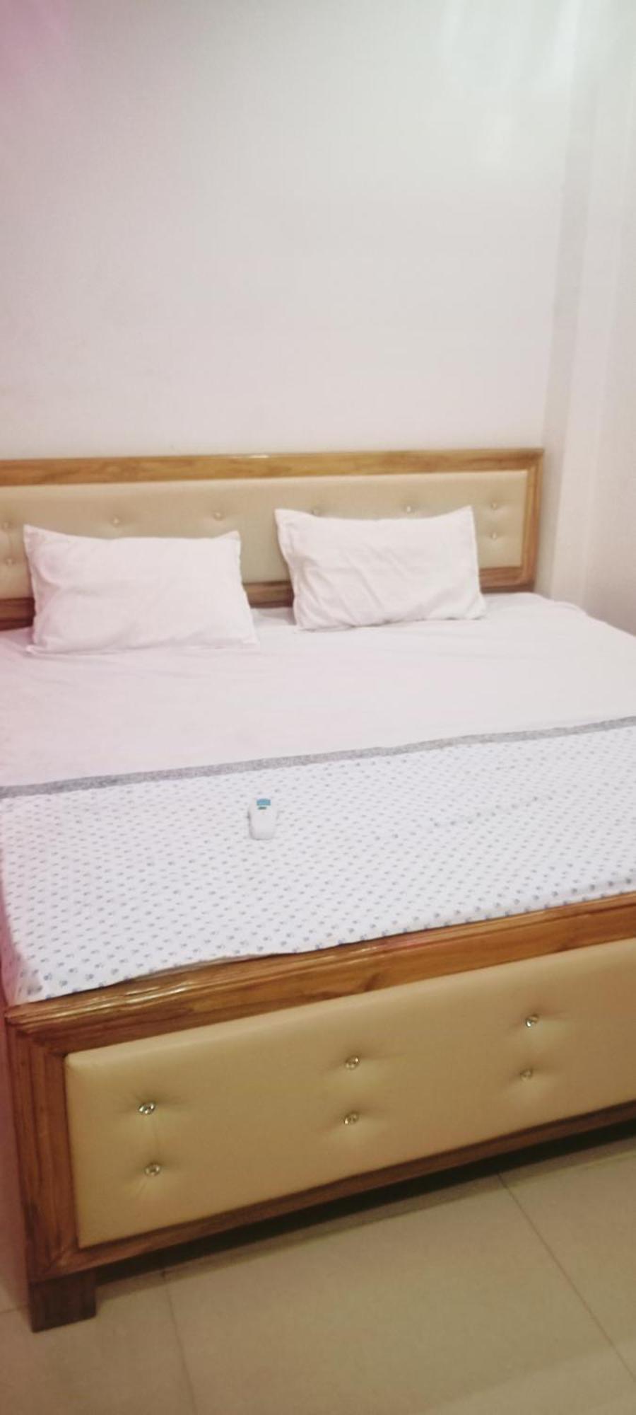 Maa Savitri Gest House Hotel Ayodhya Kültér fotó